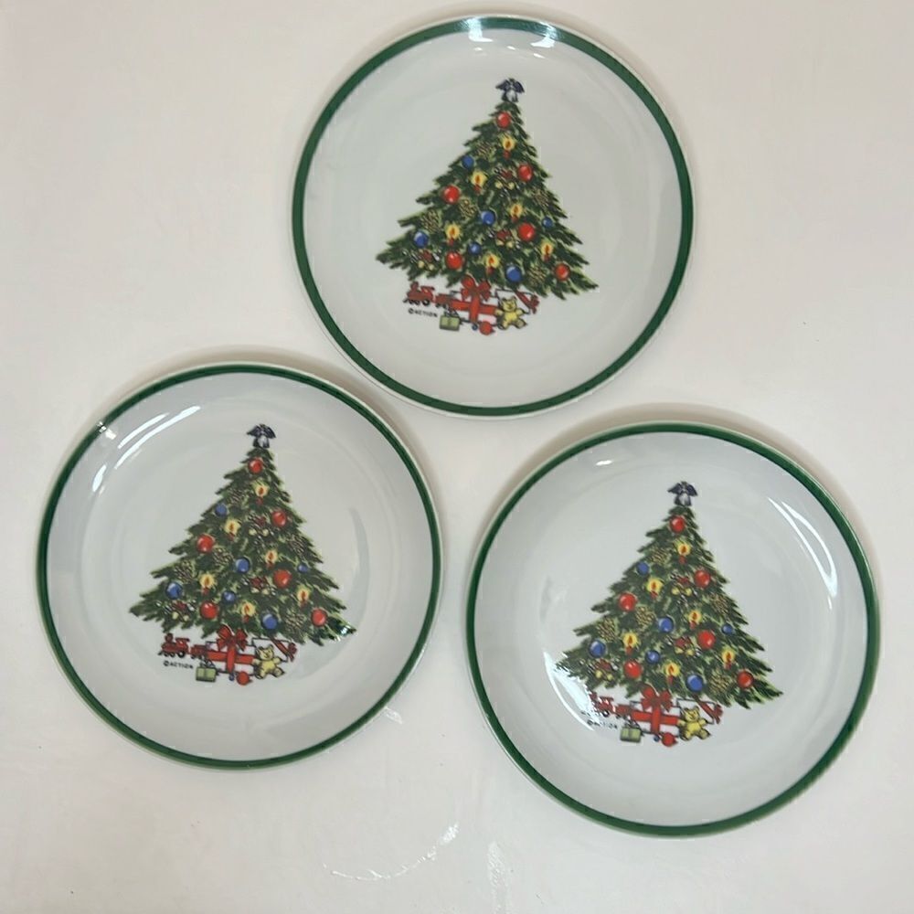 Mount Clemens Pottery Christmas Salad Appetizer Fruit Bread Plate 7 1/2 Inch